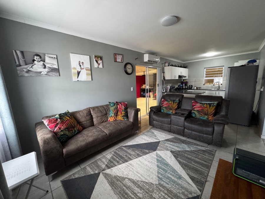 2 Bedroom Property for Sale in Gaylee Western Cape